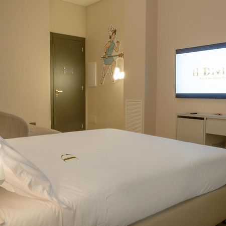 B&B Il Divino ナポリ エクステリア 写真