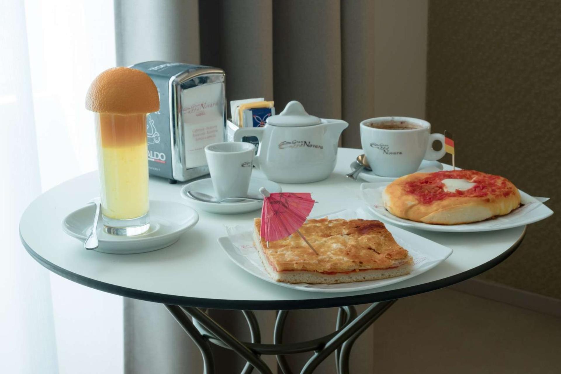 B&B Il Divino ナポリ エクステリア 写真